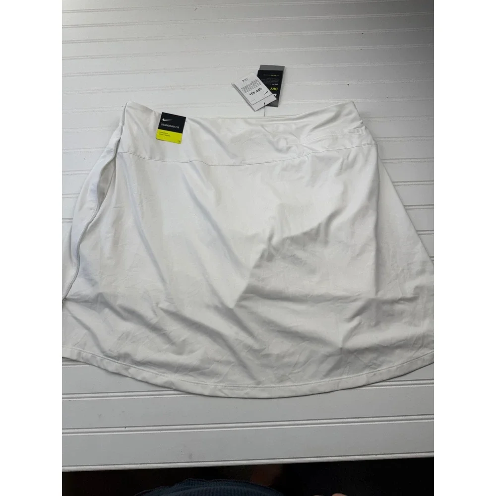 NEW Nike Women's XXL White Skorts Dri Fit UPF 40 Golf Tennis